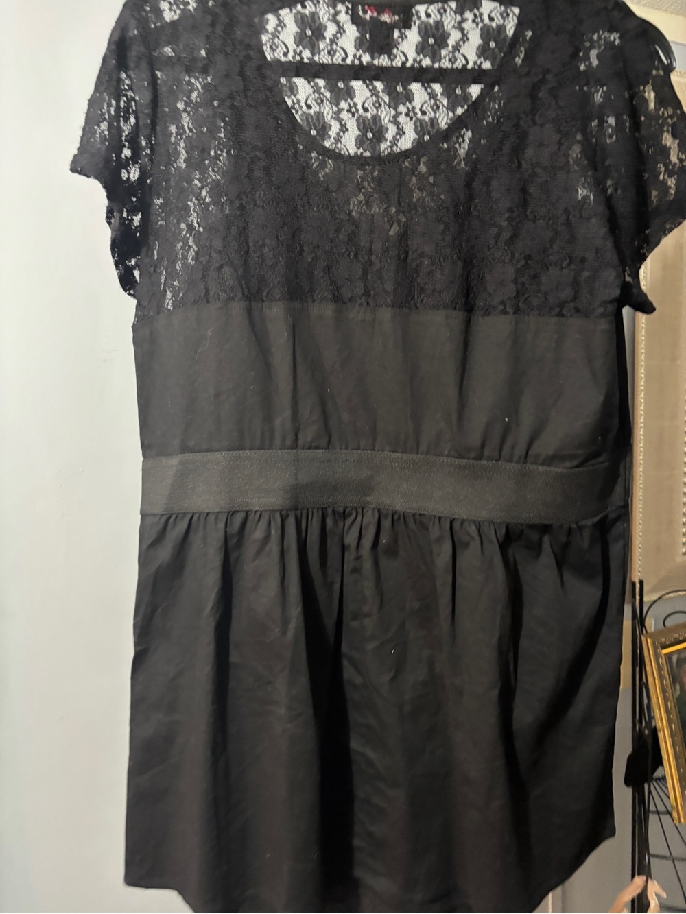Black Lace Yoke Short Sleeve Blouse with Elastic Waist